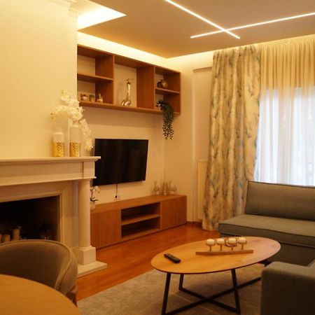 Daphne Luxury Apartment カストリア エクステリア 写真