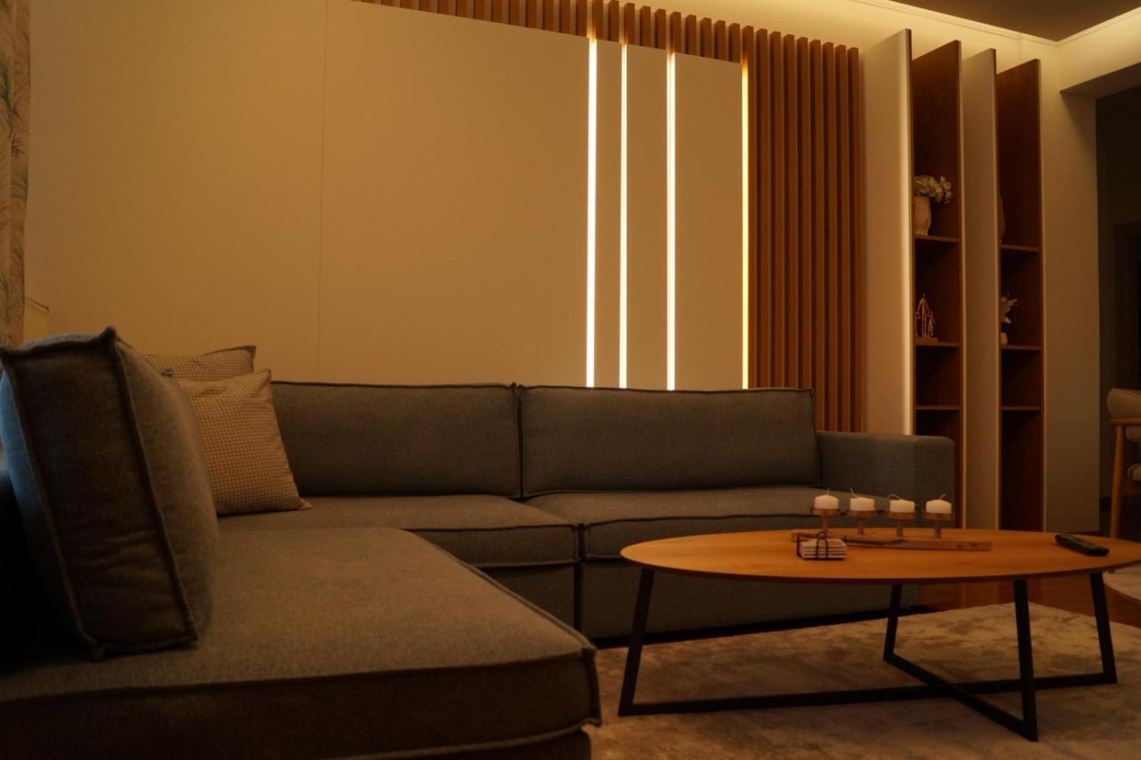 Daphne Luxury Apartment カストリア エクステリア 写真